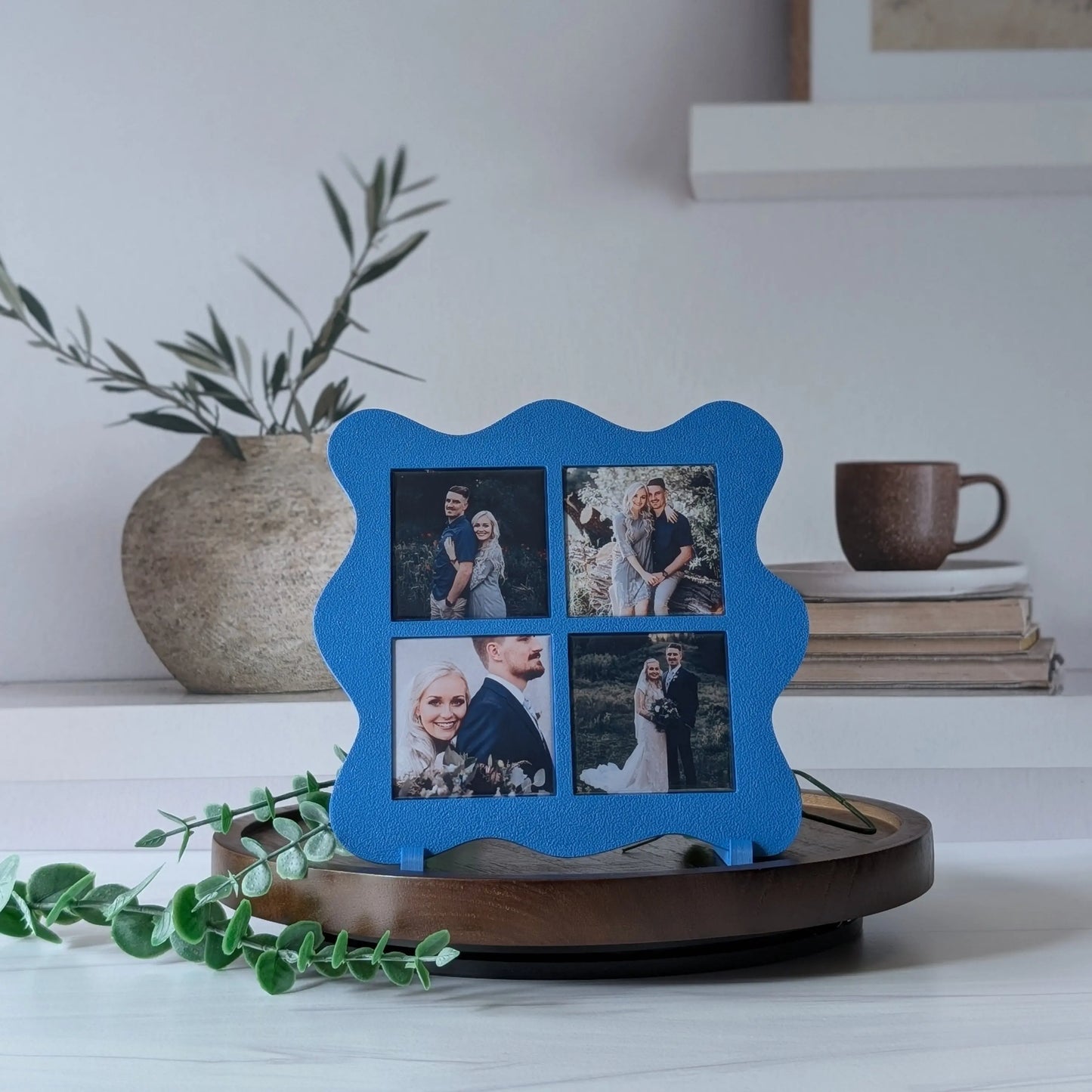 Wavy Frame