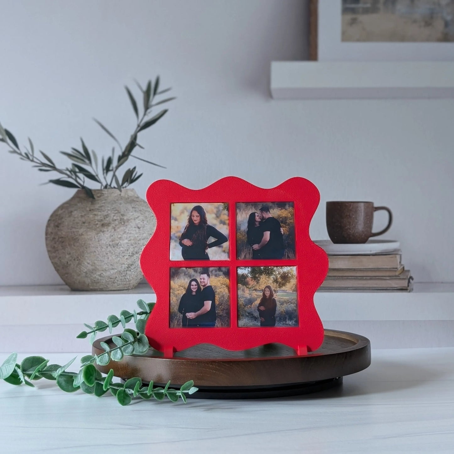 Wavy Frame